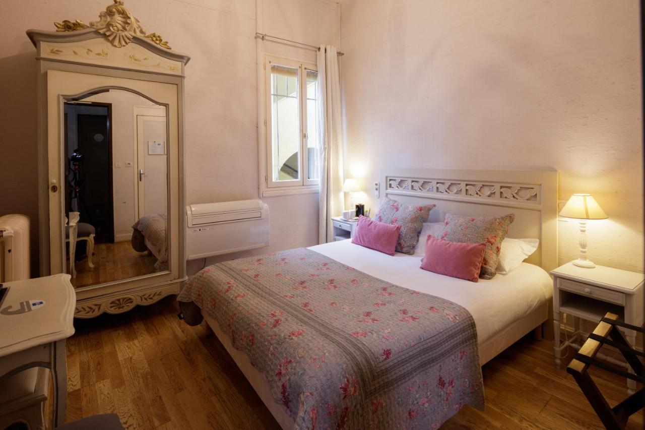 Hotel De L'Amphitheatre Nîmes Zewnętrze zdjęcie